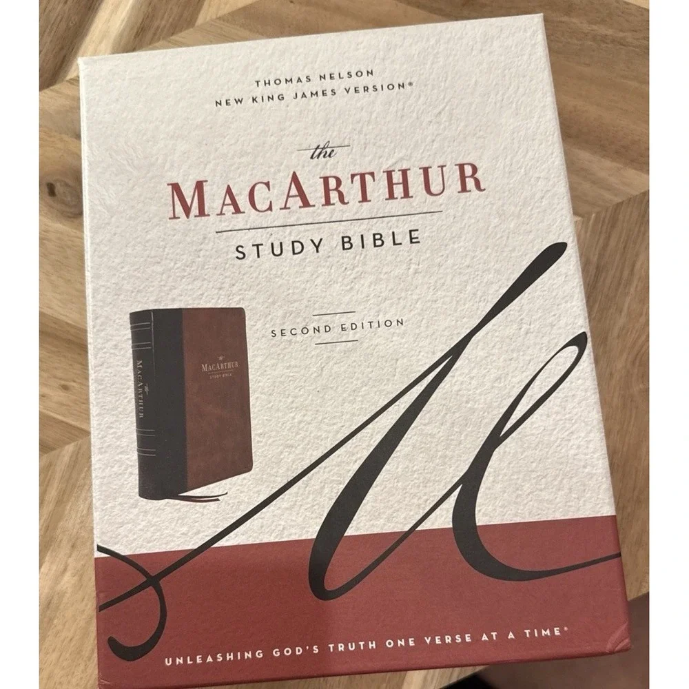 NKJV MacArthur Study Bible [Second Edition, Brown] by Thomas Nelson New In Box‎